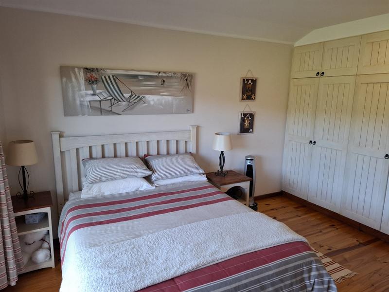 To Let 4 Bedroom Property for Rent in Sedgefield Rural Western Cape